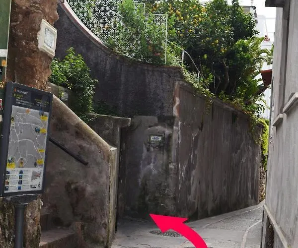 La Terrazza Tatil Evi Capri